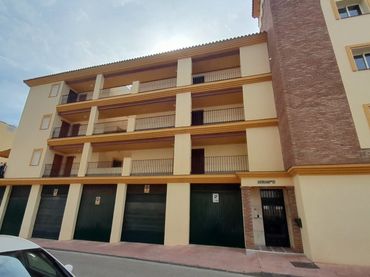 Apartamento con balcón en venta en Calle Caceres 2
