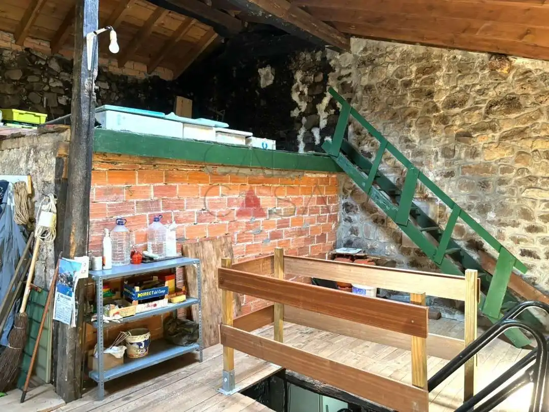 Casa adosada en venda en Campoo de Enmedio amb Terrassa, Traster i Moblat