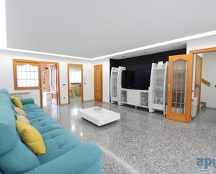 Living room of House or chalet for sale in Mataró  with Air Conditioner, Heating and Terrace