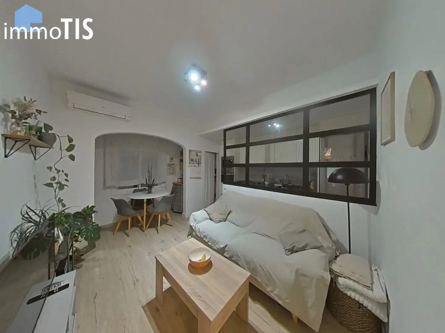 Sala d'estar de Pis en venda en Vilanova i la Geltrú amb Terrassa