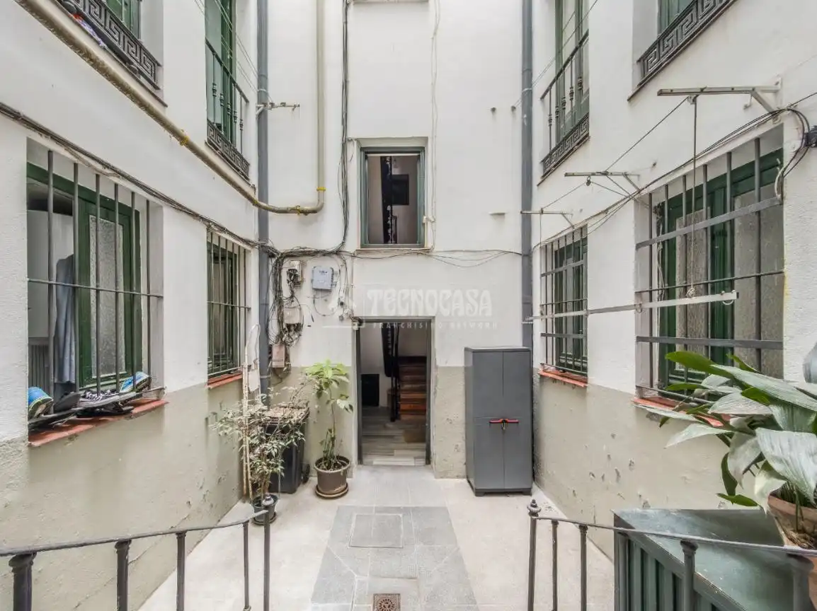 Vista exterior de Piso en venta en Madrid