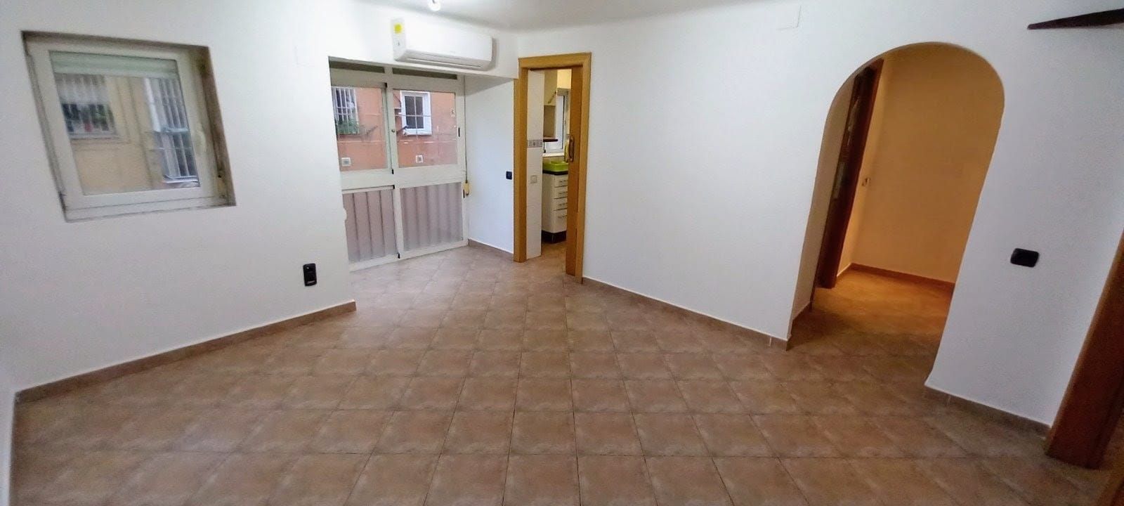 Flat for sale in  Barcelona Capital  with Air Conditioner
