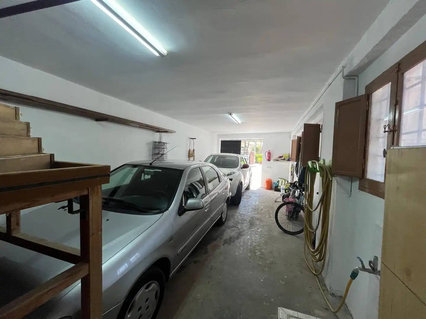 Aparcament de Casa o xalet en venda en Almansa amb Aire condicionat, Calefacció i Jardí privat