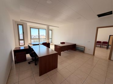 Office space with lift for sale in Vecindario - El Doctoral - Cruce de Sardina