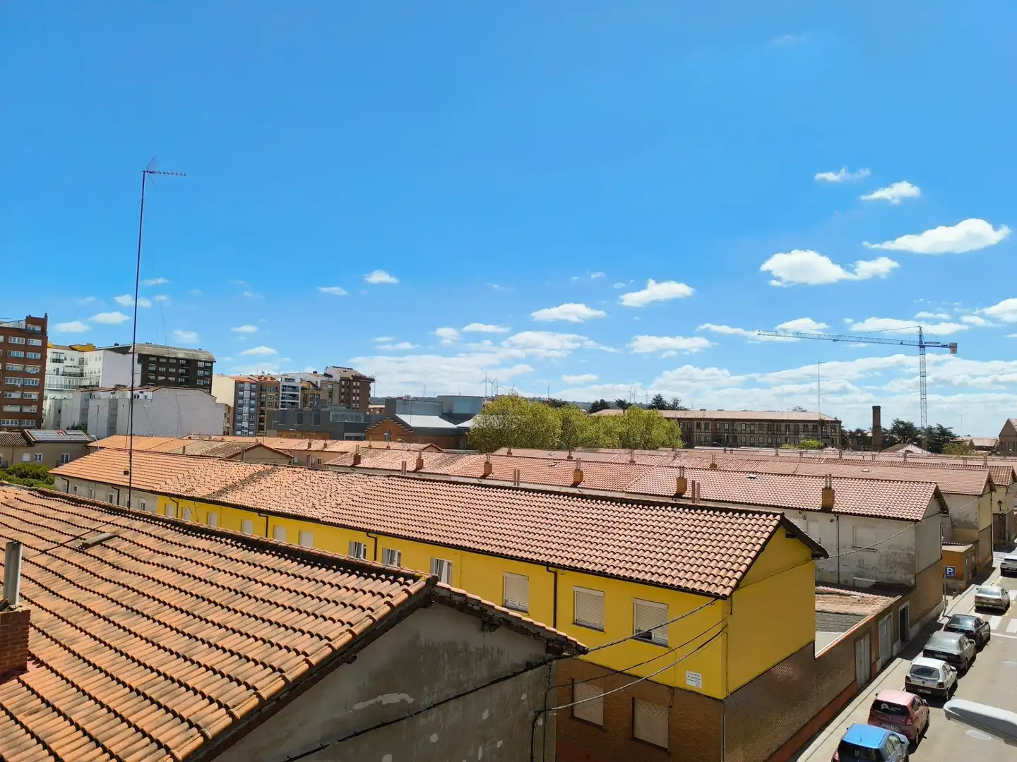 Exterior view of Flat for sale in Palencia  with Air Conditioner, Heating and Parquet flooring