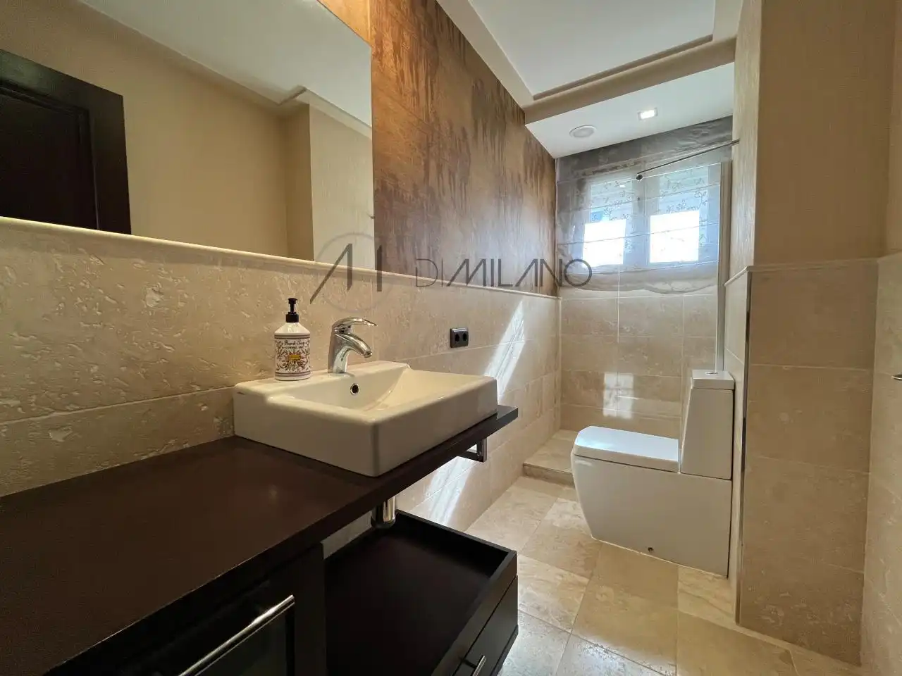 Baño de Dúplex de alquiler en Vigo  con Calefacción, Parquet y Trastero