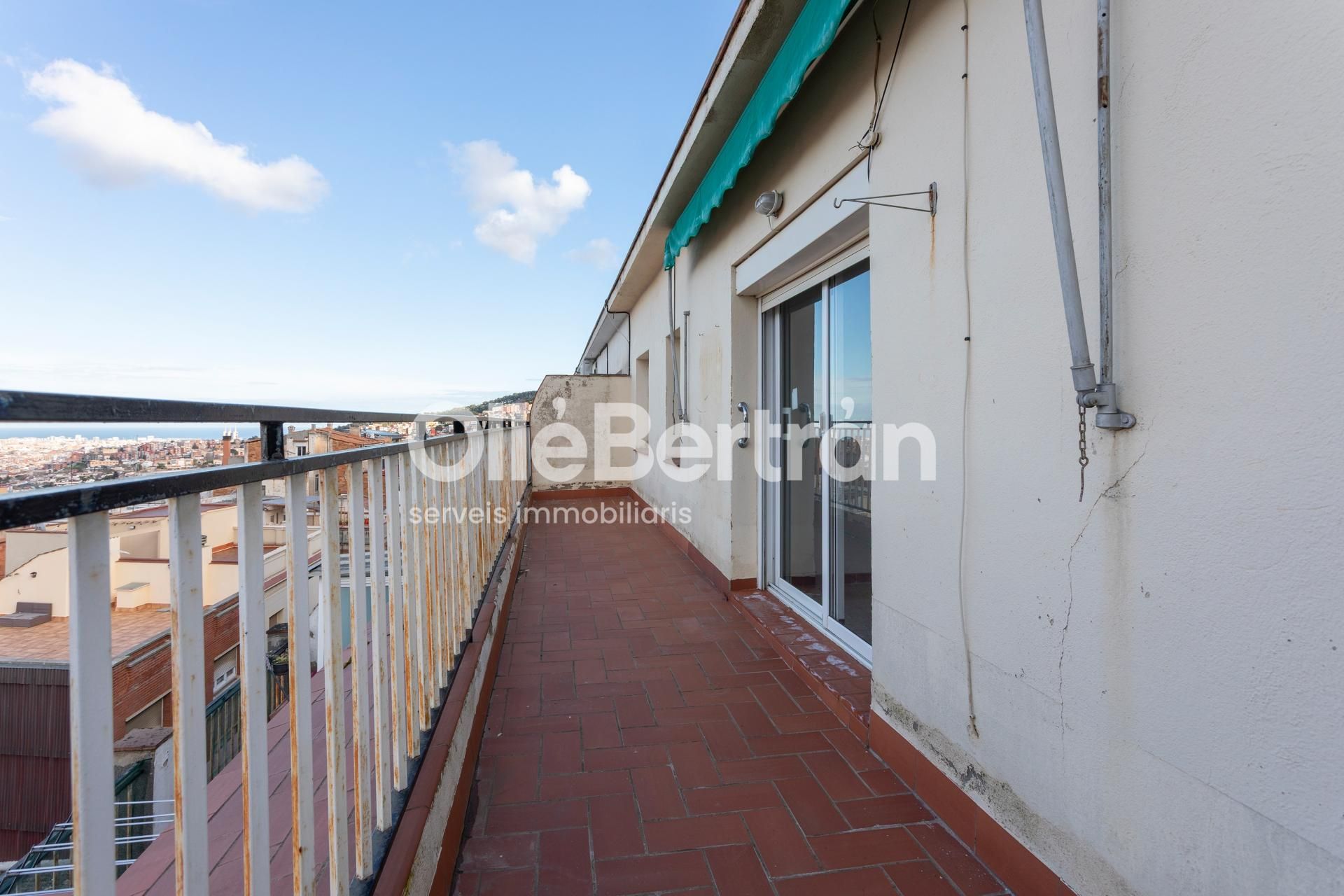 Terraza de Ático en venta en  Barcelona Capital con Calefacción
