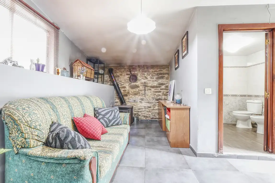 Sala de estar de Casa o chalet en venta en Aranga con Amueblado, Horno y Lavadora