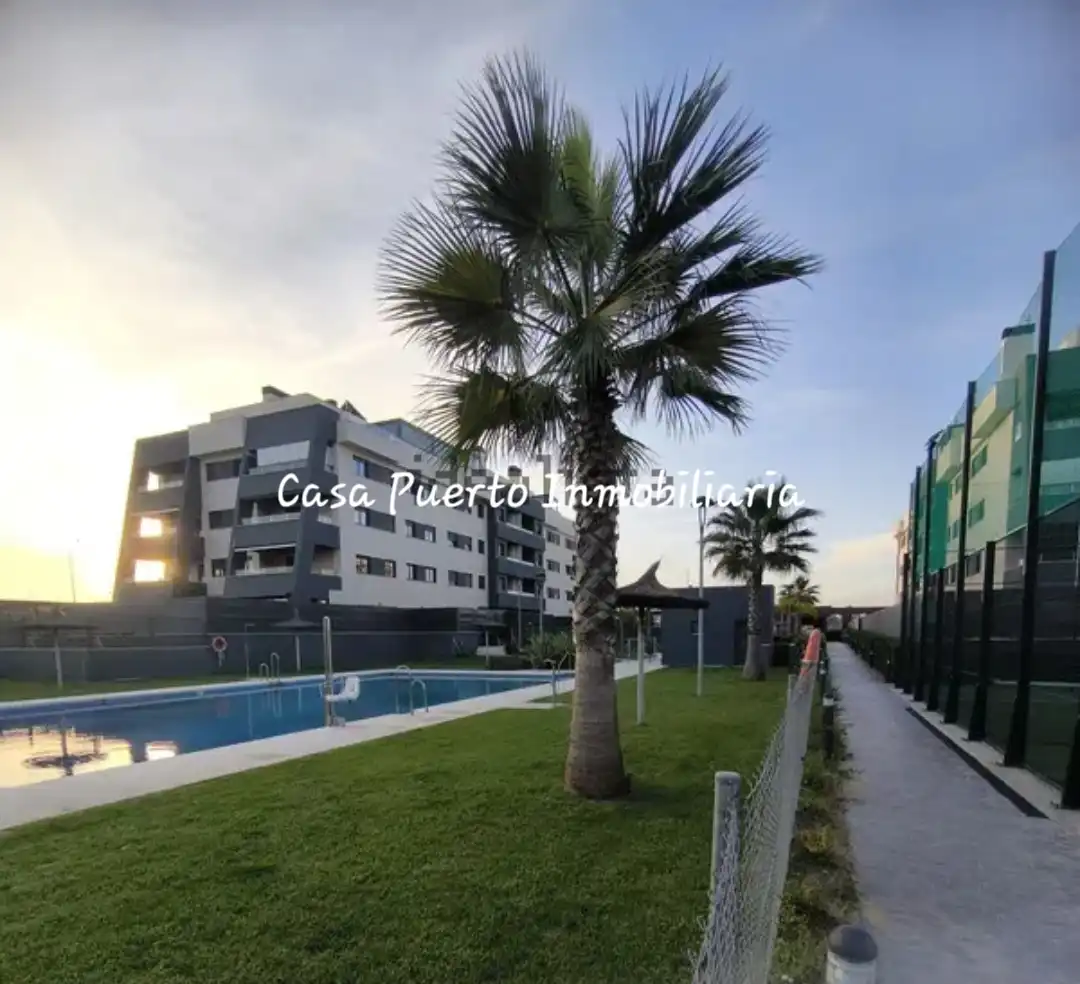 Vista exterior de Pis de lloguer en El Puerto de Santa María amb Aire condicionat, Calefacció i Jardí privat