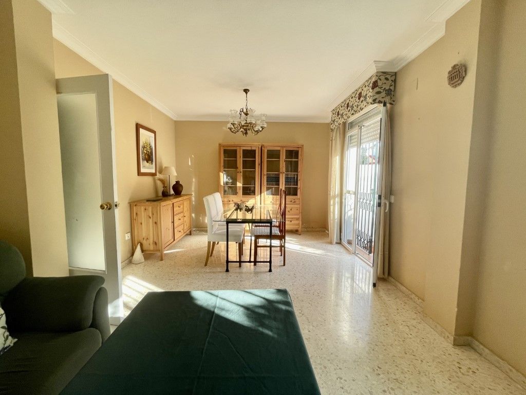 Menjador de Casa adosada en venda en Dos Hermanas