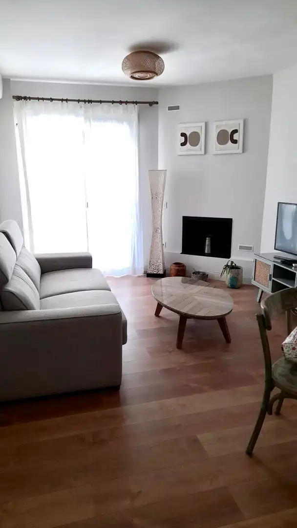 Wohnzimmer von Wohnung zur Miete in Vistahermosa - Fuentebravía