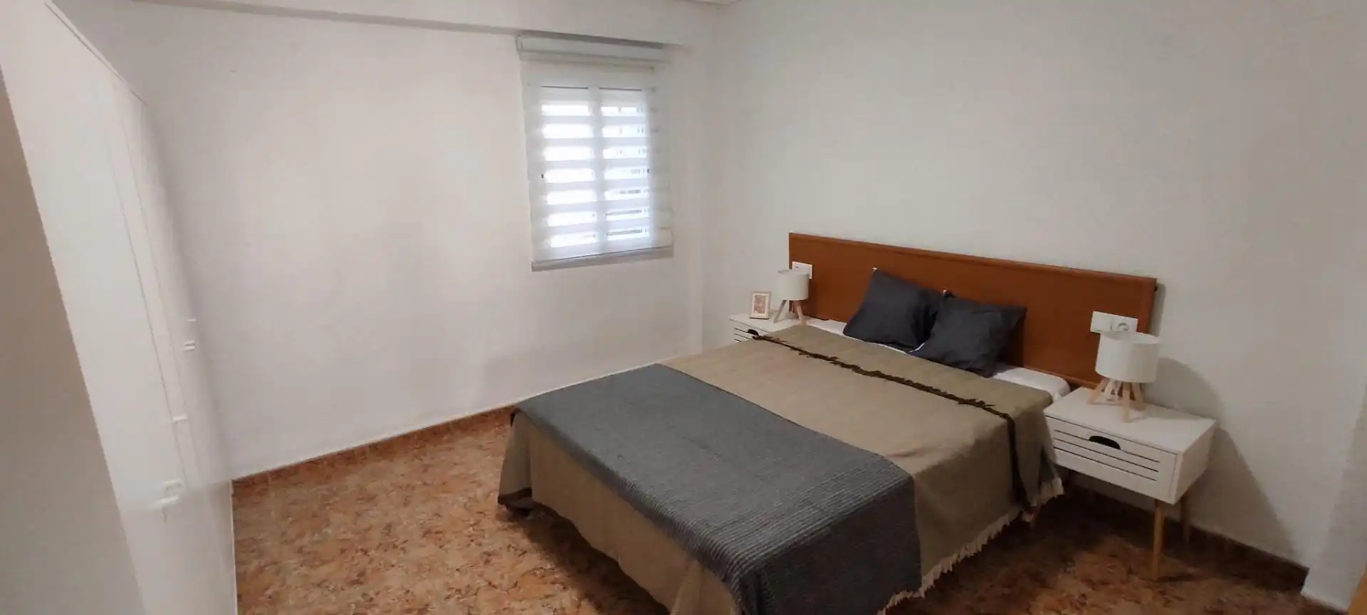 Schlafzimmer von Wohnung zur Miete in Valencia mit Balkon