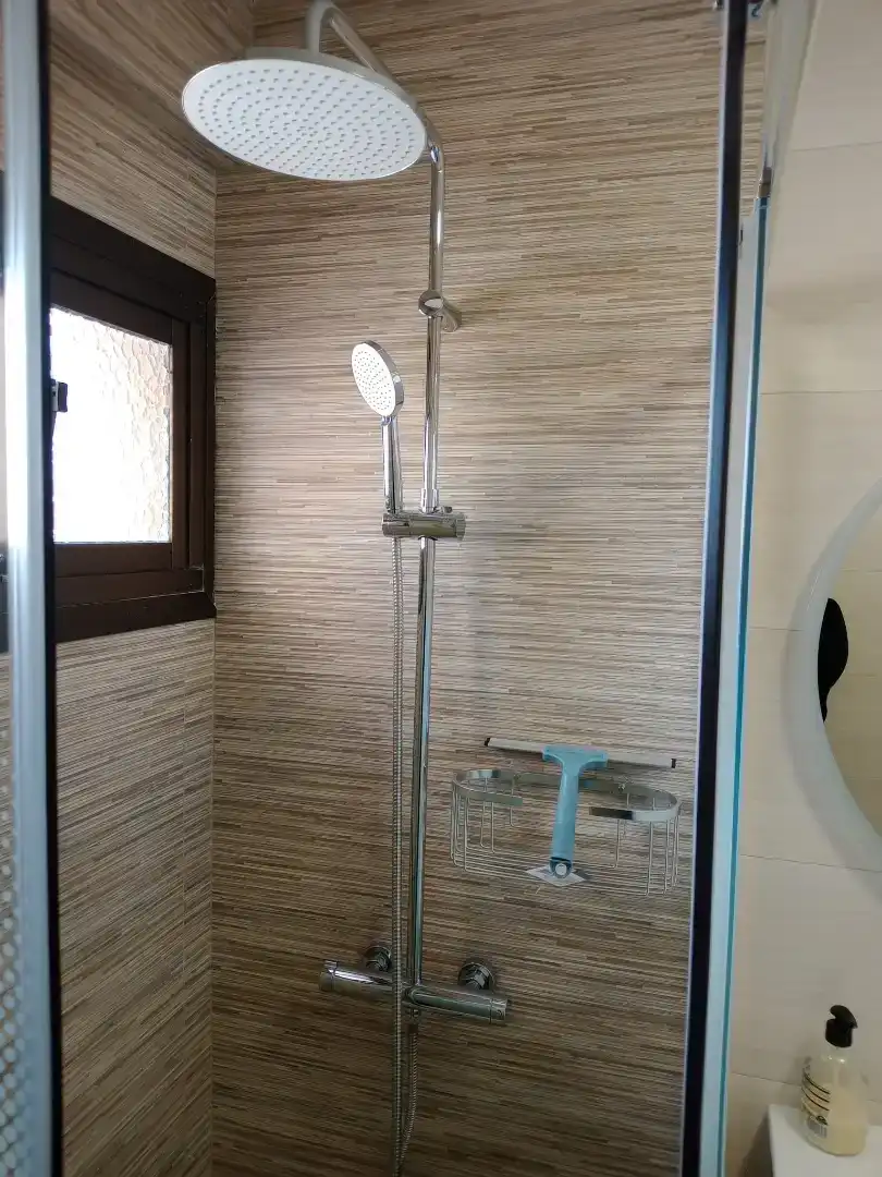 Bathroom of Flat for sale in Benalmádena  with Air Conditioner and Balcony