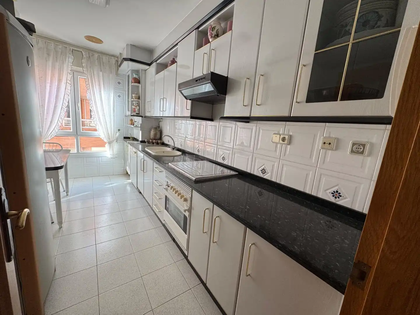 Kitchen of Flat for sale in Almería  with Air Conditioner and Storage room