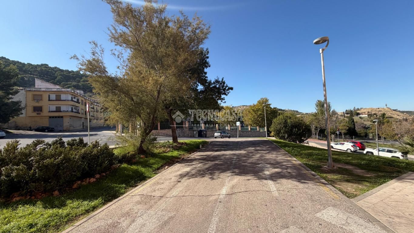 Exterior view of Garage for sale in  Jaén Capital