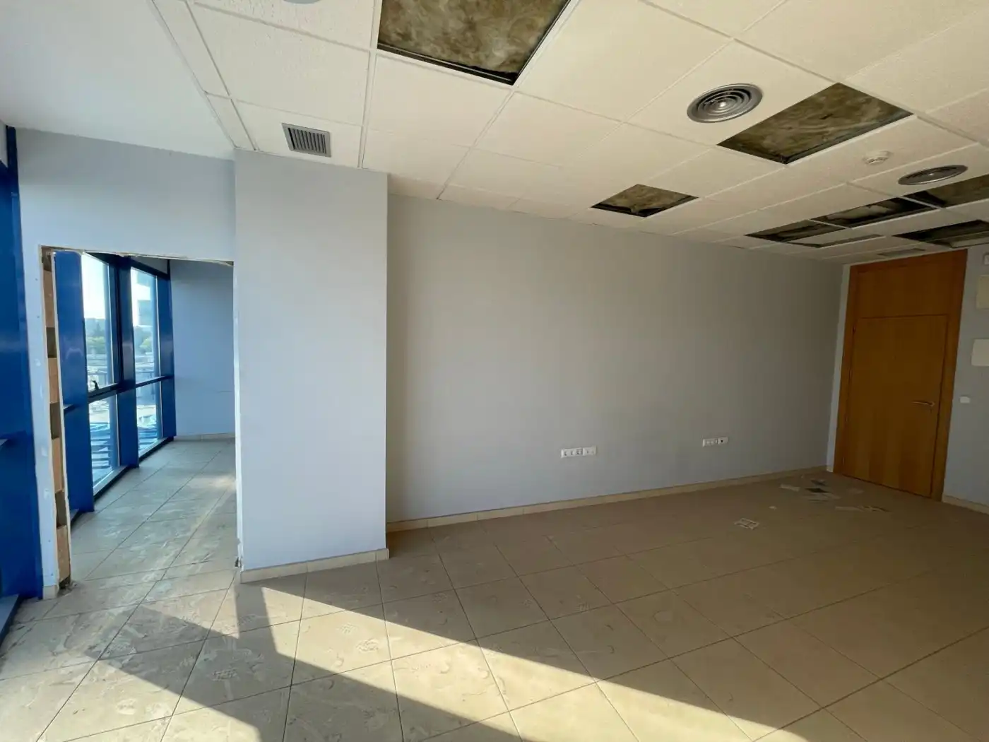 Oficina en venta en Calle Astronomía, 1, San Jerónimo - La Bachillera