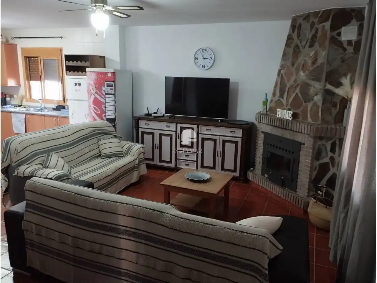 Sala de estar de Finca rústica de alquiler en Vélez-Málaga con Aire acondicionado, Jardín privado y Terraza