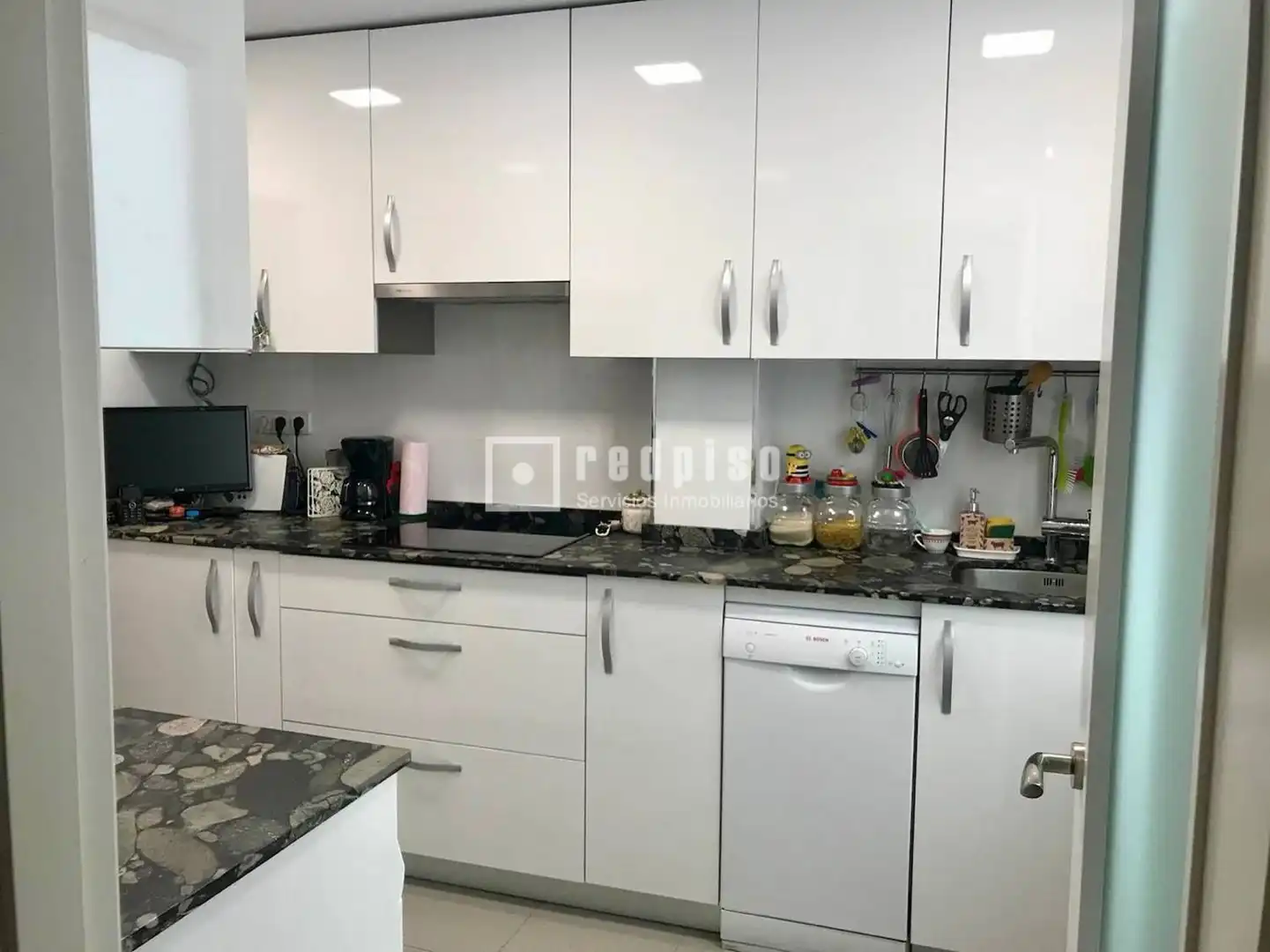Kitchen of Flat for rent in Madrid  with Air Conditioner, Heating and Parquet flooring