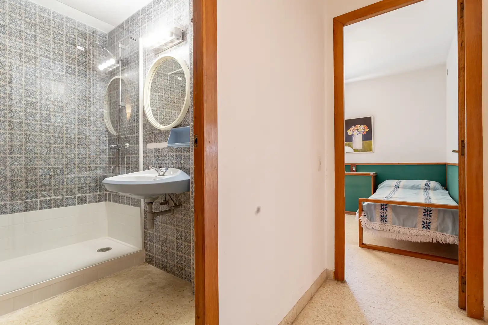 Baño de Piso en venta en Torredembarra con Terraza y Amueblado