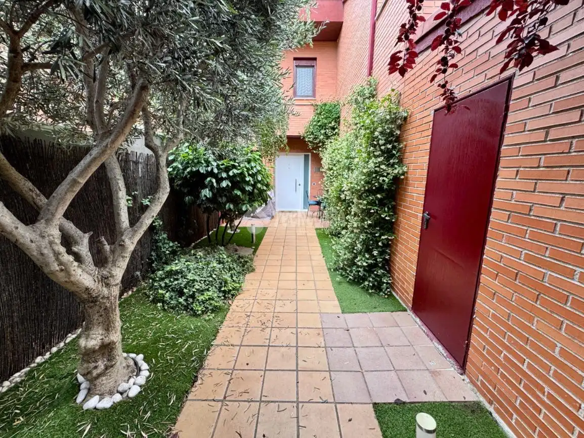 Jardí de Casa adosada de lloguer en Moralzarzal amb Calefacció i Piscina comunitària