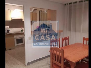 Piso con balcón en alquiler en Centro