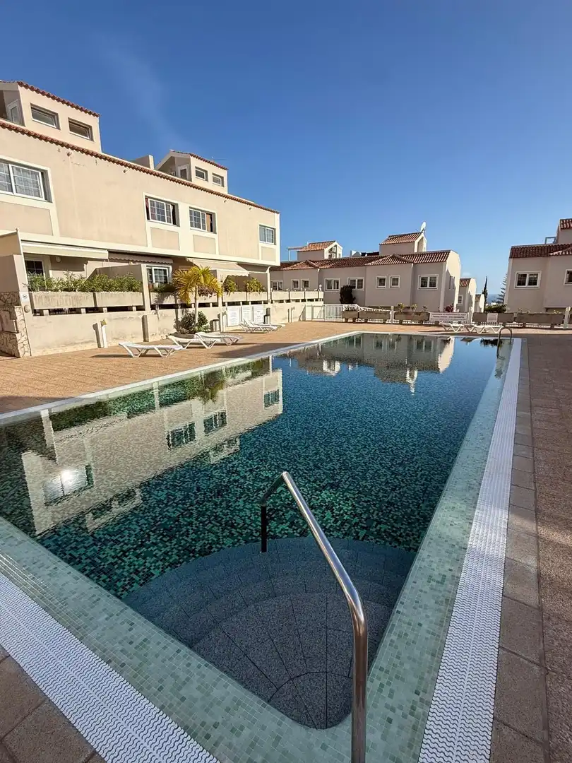 Piscina de Casa o xalet en venda en Adeje amb Terrassa, Moblat i Piscina comunitària