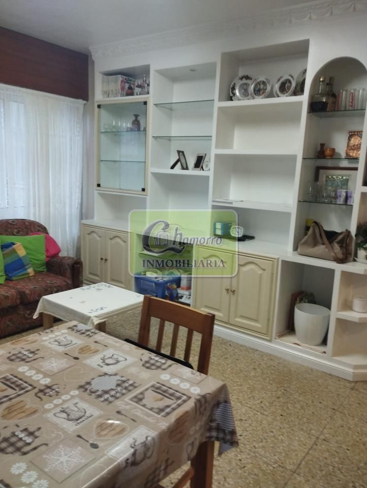Sala d'estar de Pis en venda en Ferrol amb Calefacció