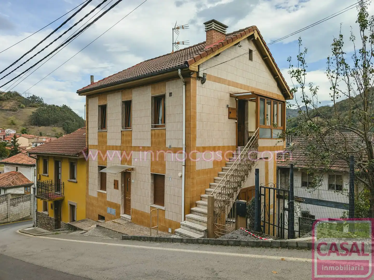 Exterior view of Flat for sale in Mieres (Asturias)  with Heating, Storage room and Furnished