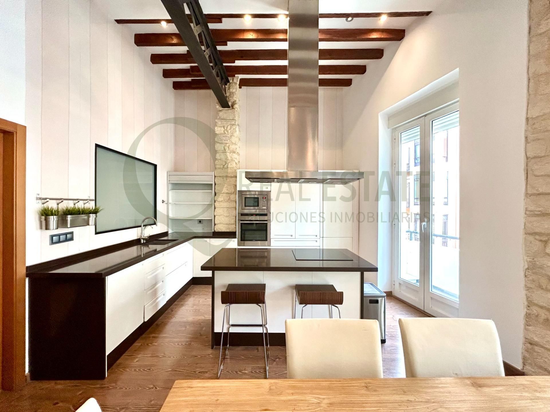 Flat for rent in  CONSTITUCION, Barrio del Centro, Centro