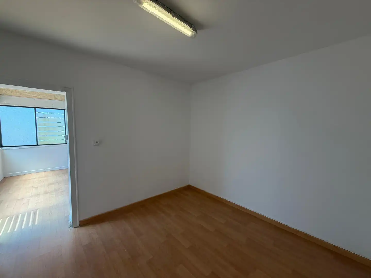 Einfamilien-Reihenhaus zur Miete in Girona mit Heizung und Terrasse