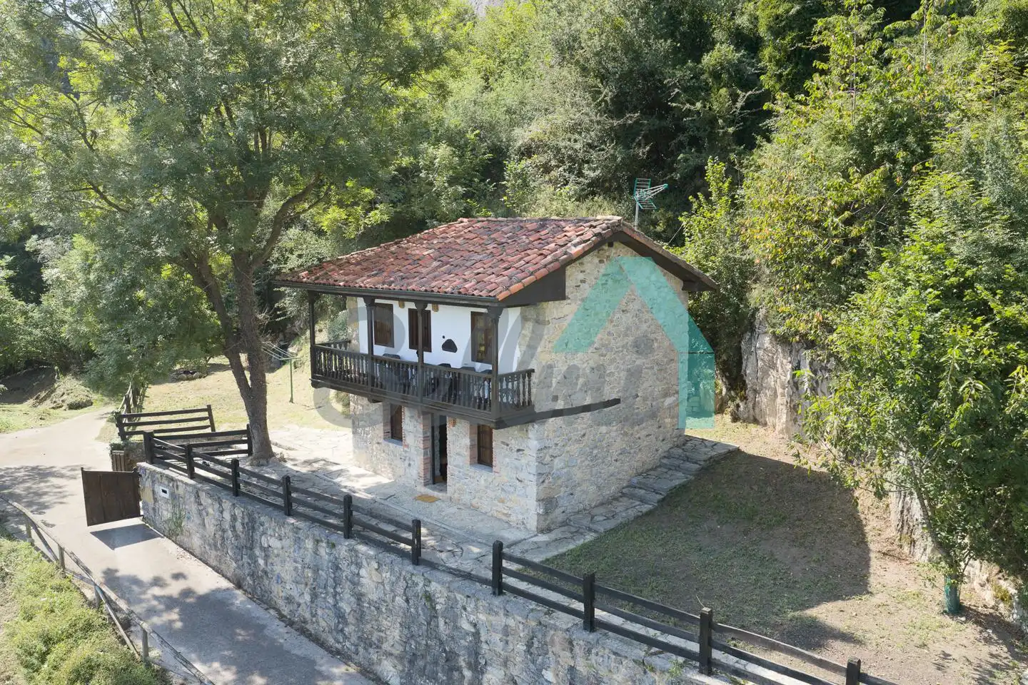 Vista exterior de Casa o chalet en venta en Morcín con Jardín privado, Terraza y Balcón