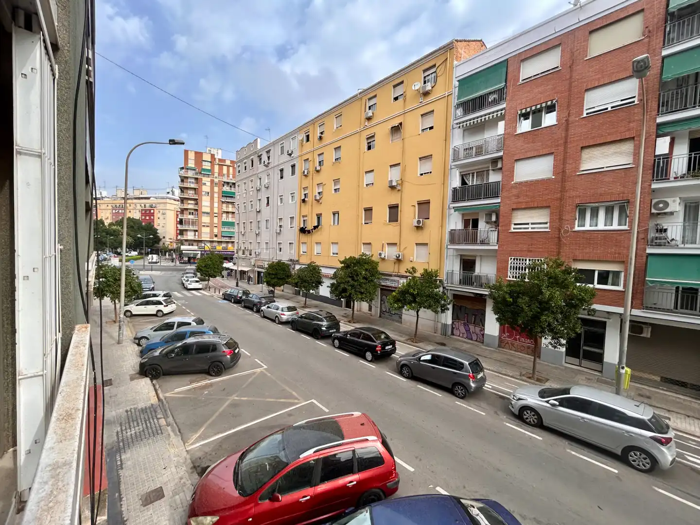 Vista exterior de Pis en venda en Valencia amb Terrassa i Balcó