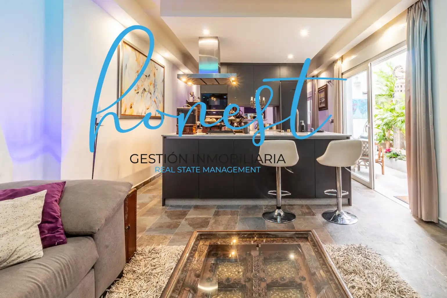 Vista exterior de Casa o chalet en venta en Torremolinos con Aire acondicionado y Amueblado