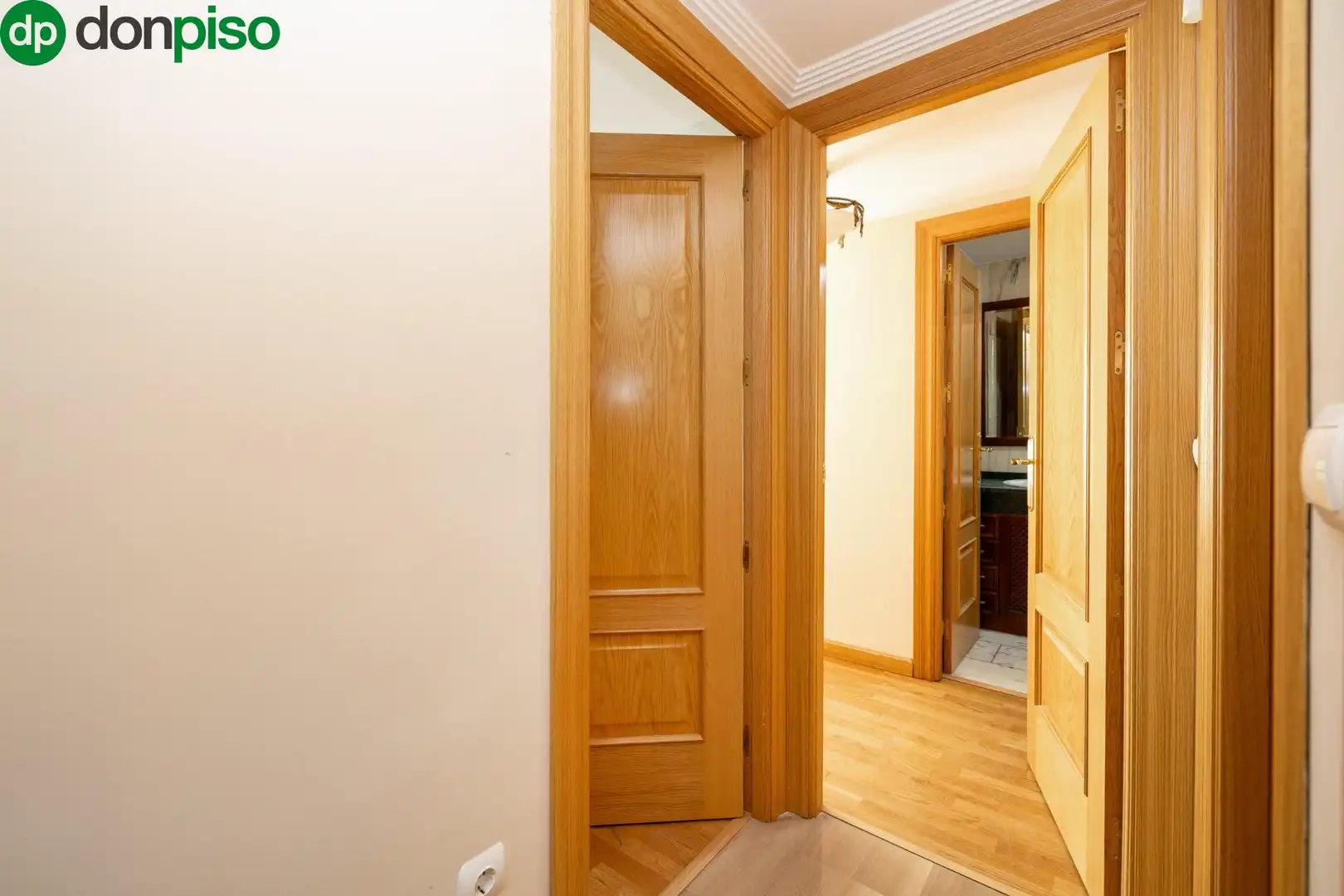 Flat for sale in Granada  with Air Conditioner, Heating and Terrace