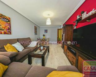 Living room of Flat for sale in Oviedo   with Heating and Storage room