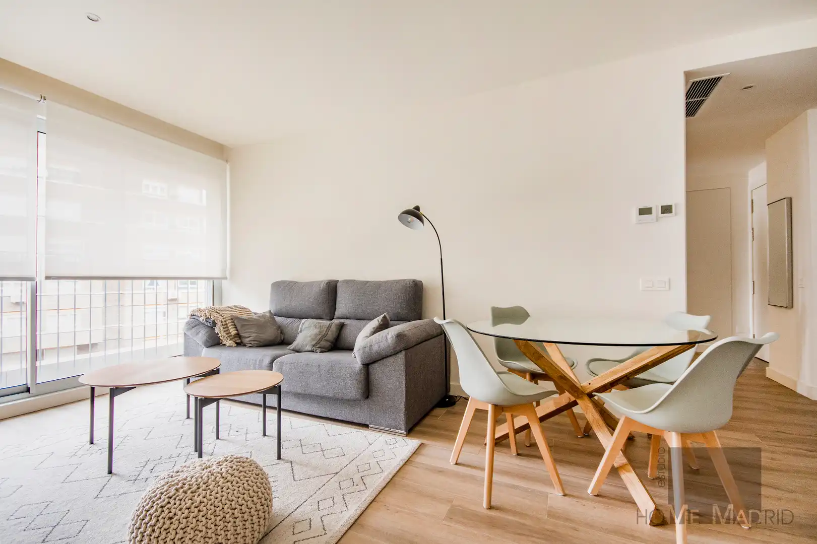 Living room of Flat for sale in Madrid  with Air Conditioner, Heating and Parquet flooring
