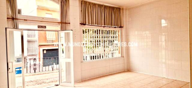 Local comercial en Alquiler en De La Barrera en El Carmen - La Barrera