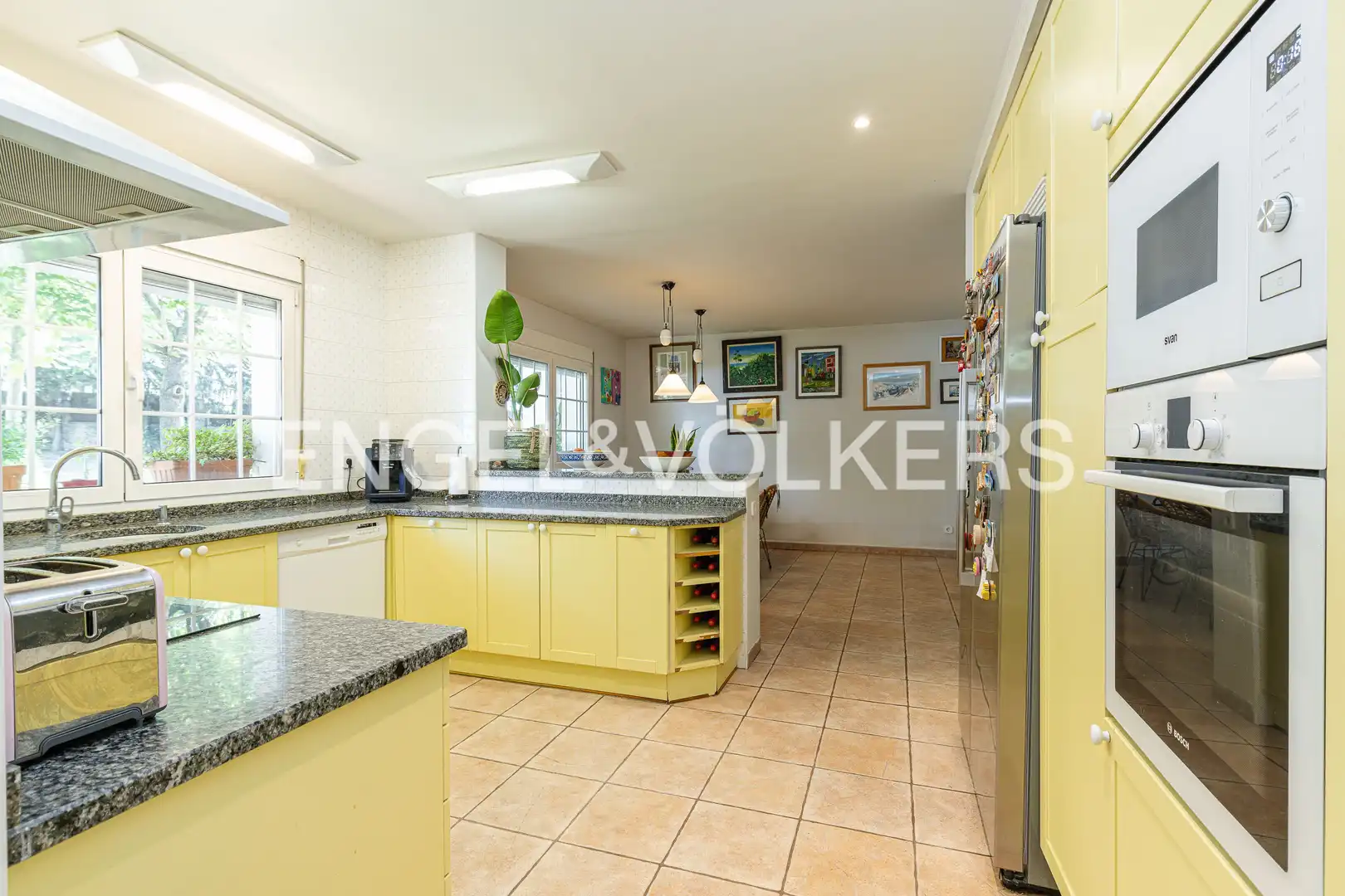 Cocina de Casa o chalet en venta en Las Rozas de Madrid con Aire acondicionado, Calefacción y Jardín privado