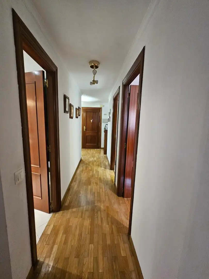 Piso en venta en León Capital  con Calefacción, Trastero y Amueblado