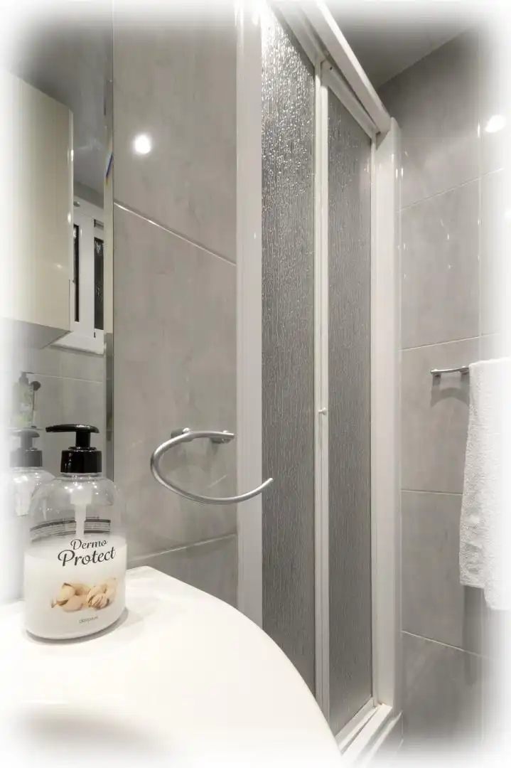 Badezimmer von Dachboden zum Verkauf in L'Hospitalet de Llobregat mit Terrasse und Balkon