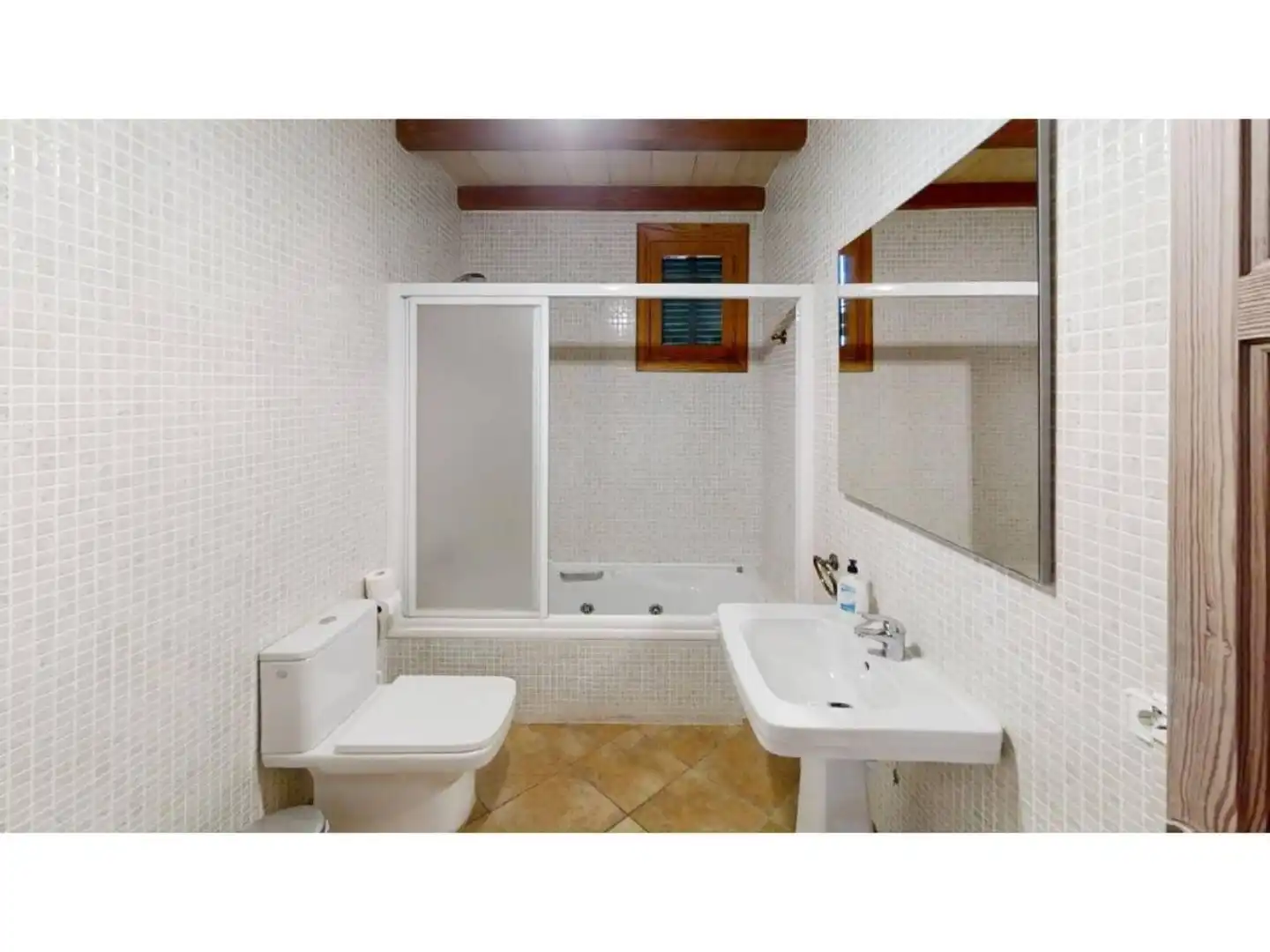 Bathroom of Houses for rent in Manacor  with Air Conditioner, Private garden and Terrace