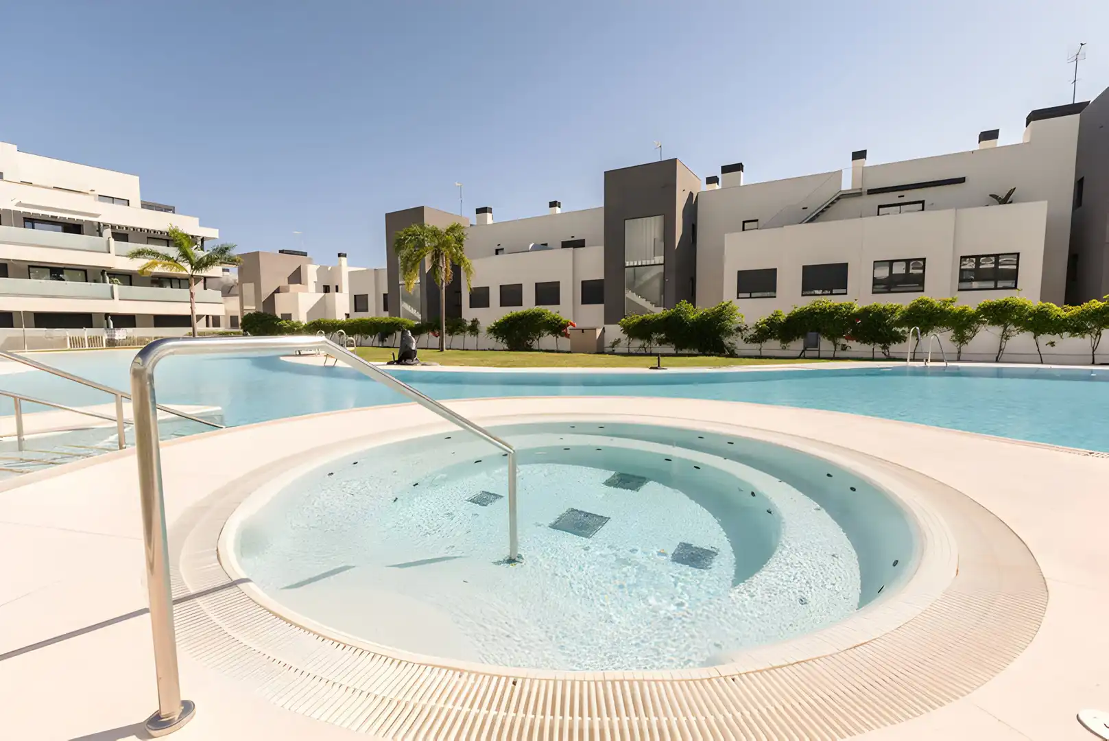 Apartamento con piscina en venta en Mijas pueblo