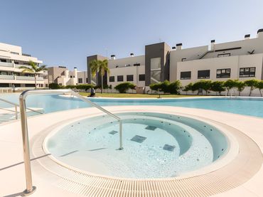 Apartment mit Pool zum Verkauf in Mijas pueblo