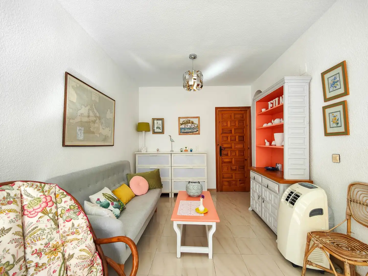 Sala de estar de Casa adosada en venta en Torrevieja con Aire acondicionado, Jardín privado y Terraza