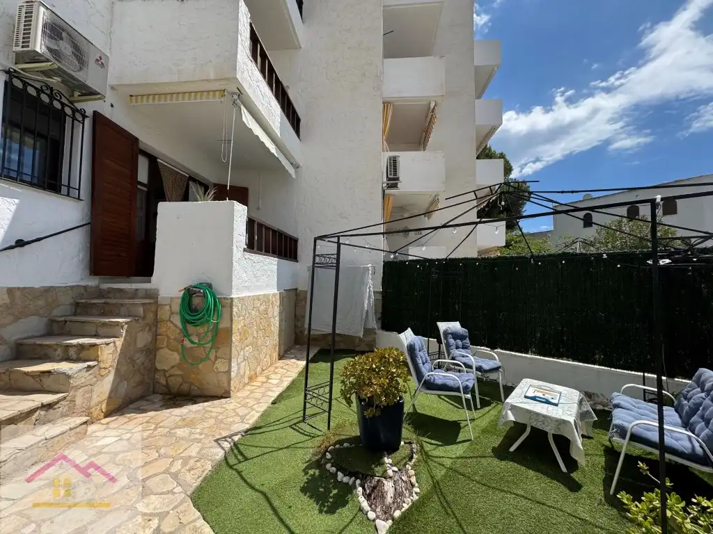 Ground floor with pool for sale in Avenida de Manila 4