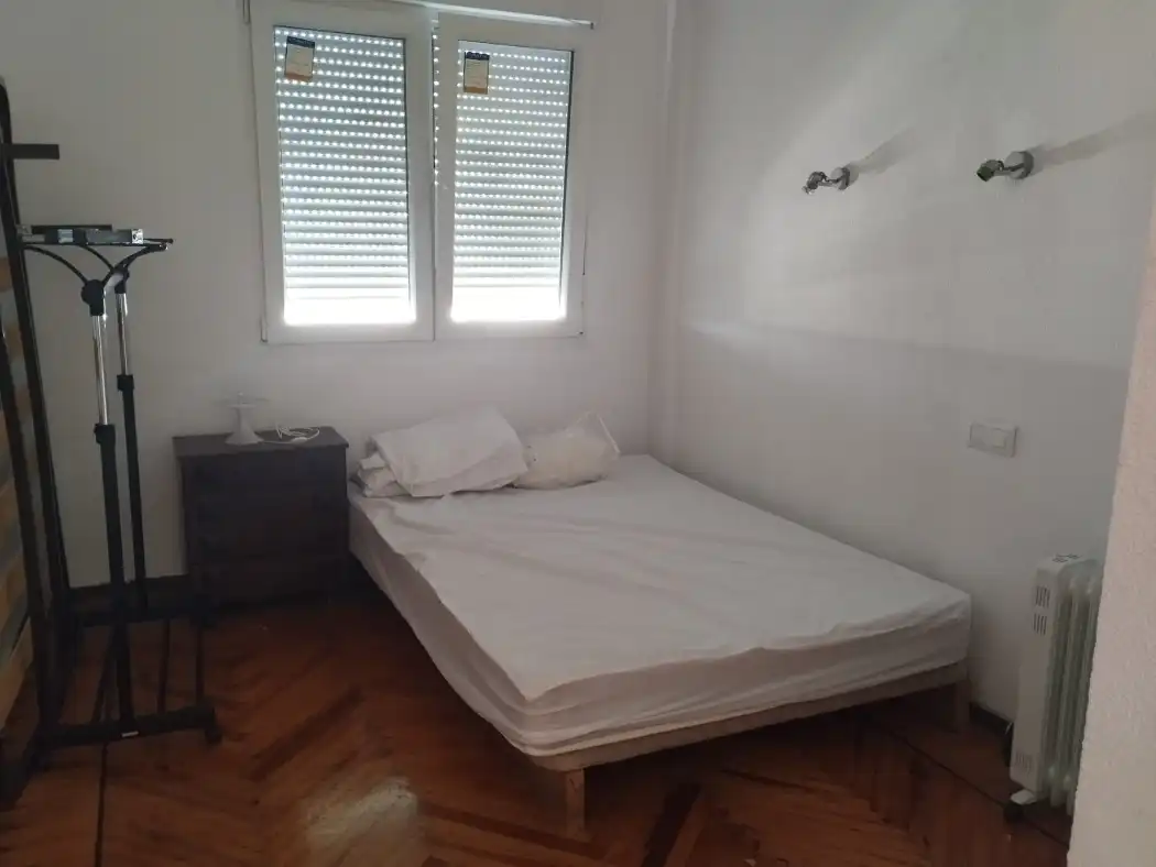 Habitación de Piso en venta en Cuatro Caminos
