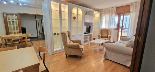 Piso en Venta en Vía Hispanidad en La Bozada – Parque Delicias