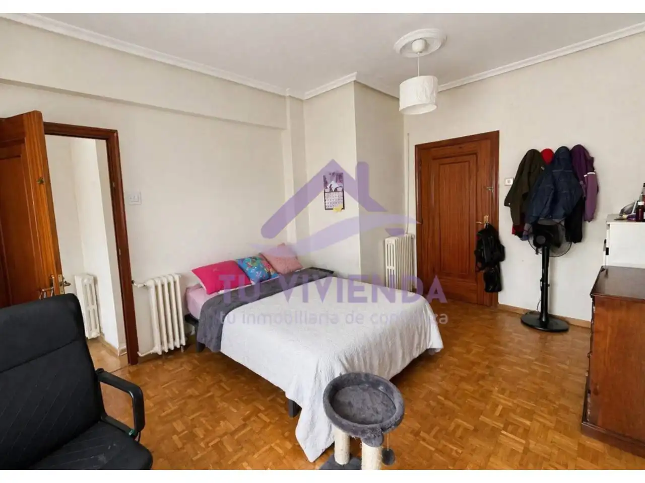 Bedroom of Flat for sale in Valladolid  with Terrace and Storage room