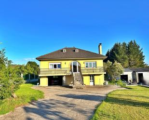 Vista exterior de Casa o xalet de lloguer en O Corgo   amb Calefacció, Jardí privat i Terrassa