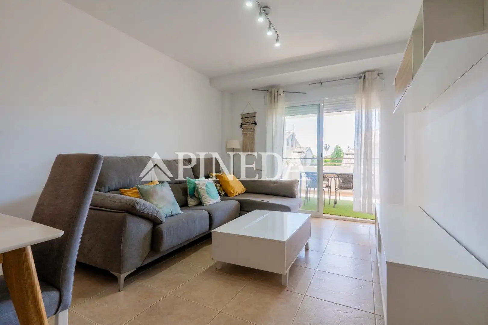 Sala d'estar de Apartament de lloguer en Puçol amb Terrassa, Moblat i Piscina comunitària
